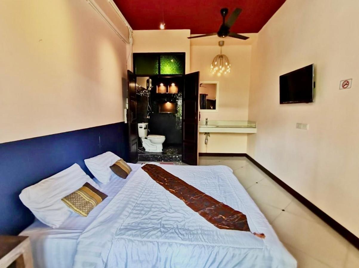 Madera House Chiang Mai Hotel Bagian luar foto