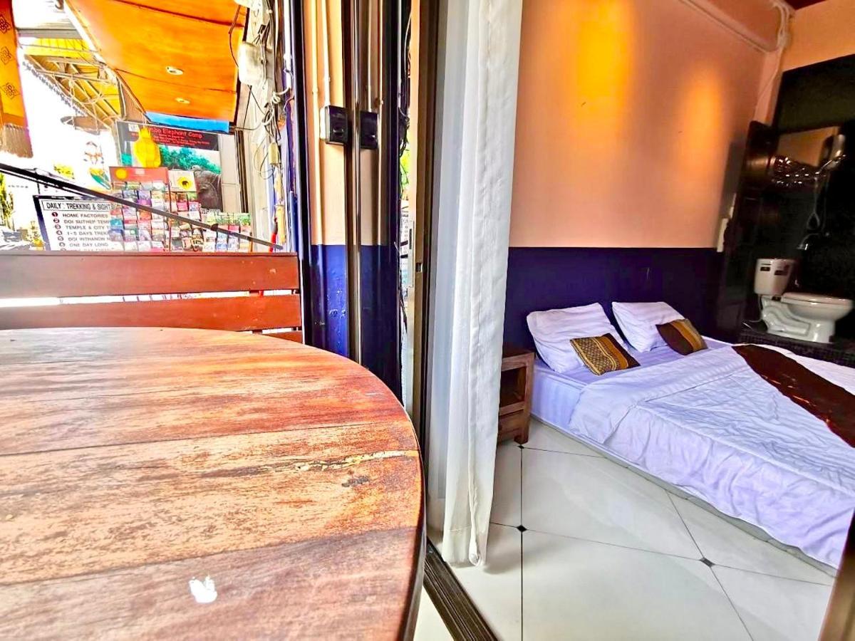 Madera House Chiang Mai Hotel Bagian luar foto