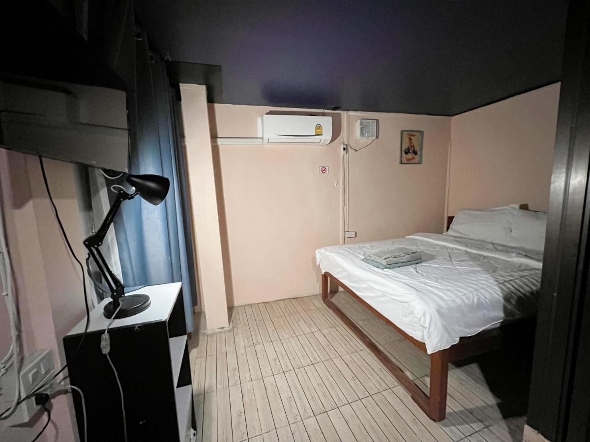 Madera House Chiang Mai Hotel Bagian luar foto